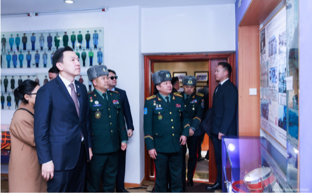 УИХ-ын дарга Н.Учрал Үндэсний батлан хамгаалах их сургуулийн бие бүрэлдэхүүнтэй уулзлаа